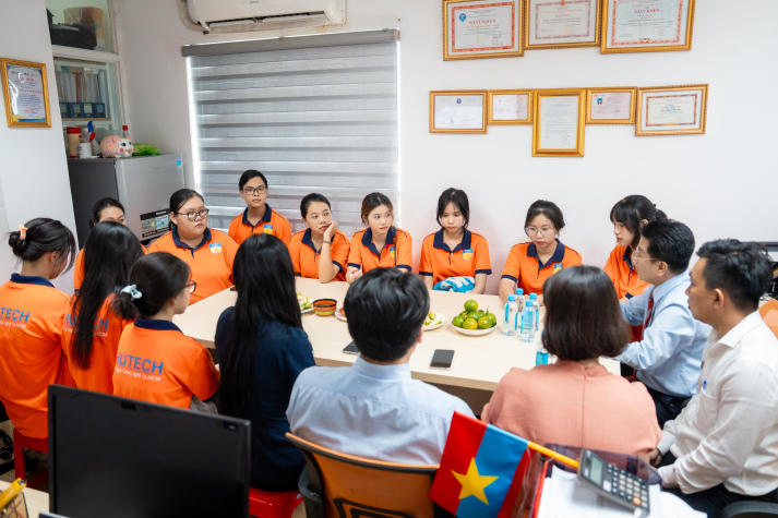 Gần 200 nhóm sinh viên HUTECH trải nghiệm, bồi dưỡng năng lực tại 65 doanh nghiệp 33