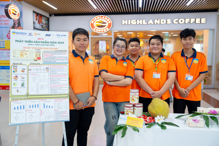 Bí quyết giúp sinh viên HUTECH tự tin truyền đạt ý tưởng, làm chủ sân khấu 72