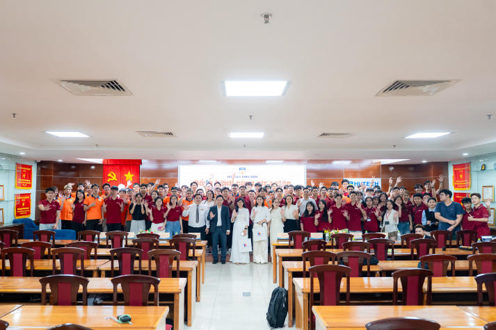 Sinh viên I-HUTECH nhận diện nội lực, định hình tương lai từ những câu chuyện nghề nghiệp thực tế 104