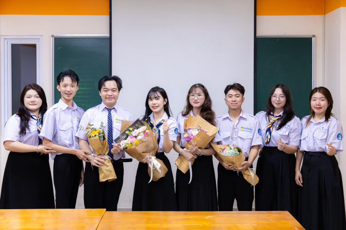 Khoa Marketing - Kinh doanh quốc tế “tiếp lửa” phong trào, kiện toàn nhân sự Đoàn - Hội 95