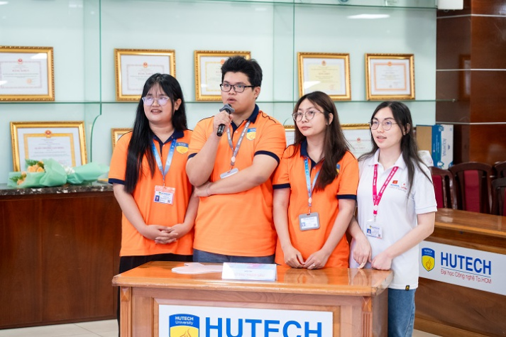 Kịch tính vòng Chung kết VJIT Skill Up 2025 với nhiều tranh biện sắc sảo 35