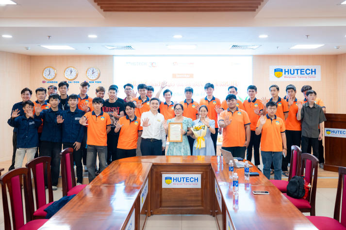 HUTECH Innovatalk: Chuyên gia “hiến kế” phát triển du lịch xanh TP.HCM theo chuẩn quốc tế 98