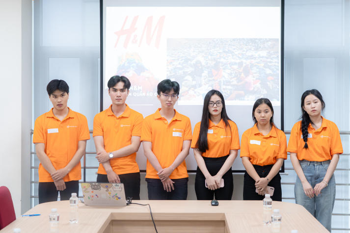 Ôn luyện kiến thức - trau dồi kỹ năng: Sinh viên HUTECH sẵn sàng cho hành trình lan tỏa tri thức 59