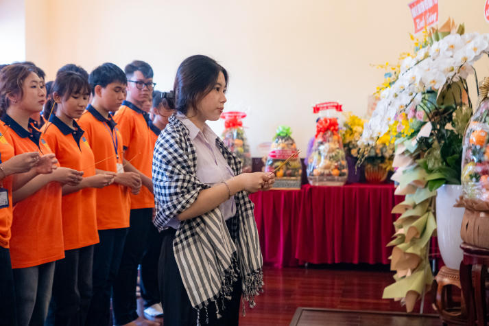 Tân sinh viên VKIT ngược dòng lịch sử, khám phá di sản tại Bến Nhà Rồng 24