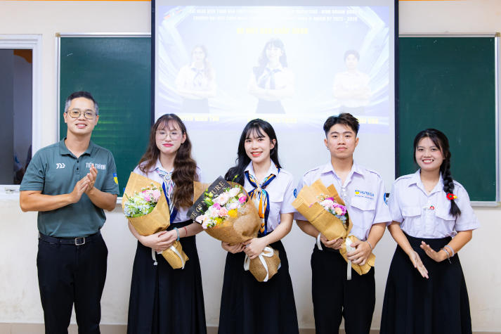 Khoa Marketing - Kinh doanh quốc tế “tiếp lửa” phong trào, kiện toàn nhân sự Đoàn - Hội 33