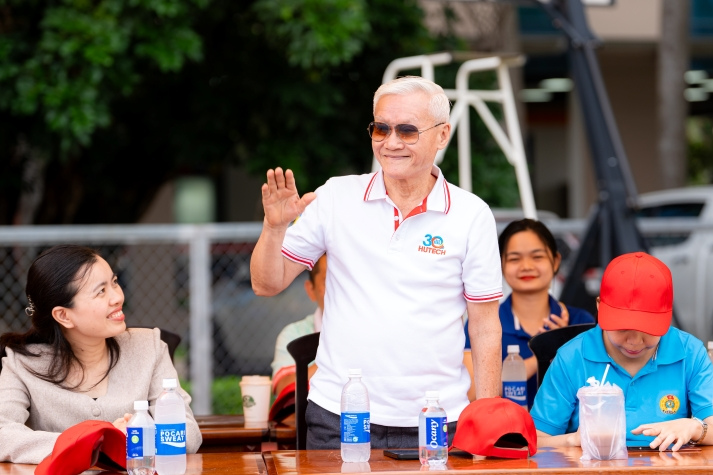 [Video] Sôi động, gắn kết và bùng nổ tại Hội thao Cán bộ - Giảng viên - Nhân viên HUTECH 2025 55