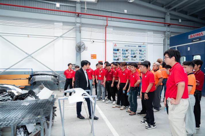 [Video] Sinh viên Công nghệ kỹ thuật ô tô “chạm nghề” ngay từ năm nhất tại Mitsubishi Nam Auto 18