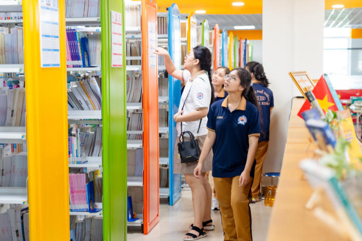 HUTECH đón đoàn học sinh trường TH-THCS-THPT Bùi Thị Xuân (Đồng Nai) tham quan, trải nghiệm môi trường đại học 27