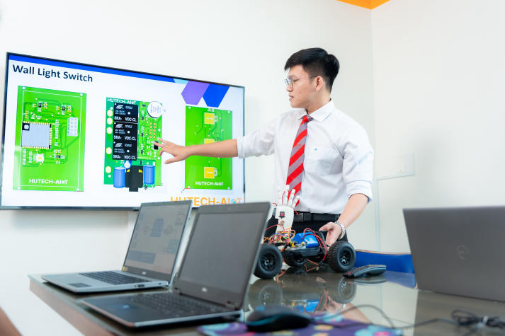 HUTECH chính thức công bố  điểm chuẩn năm 2026: Điểm thi THPT từ 15 - 22 điểm 38
