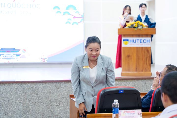Khoa Hàn Quốc học HUTECH chào đón tân sinh viên bước vào hành trình mới 52