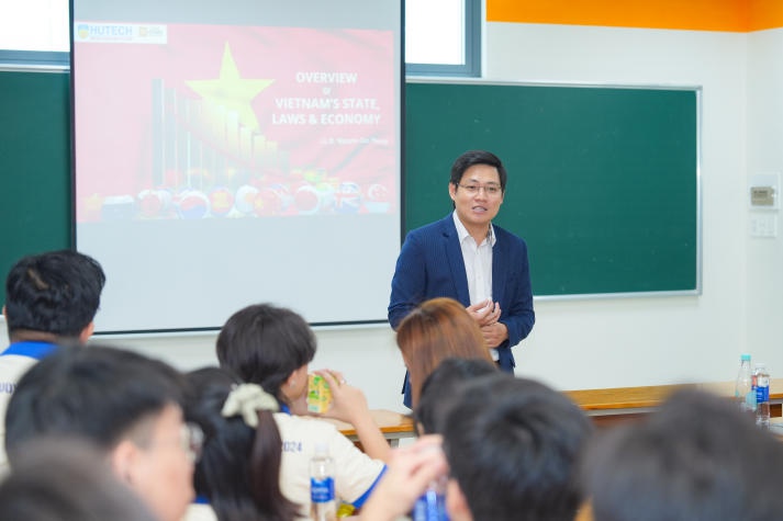 Sinh viên HUTECH và UNIMAS tìm hiểu kỹ năng thiết kế dự án và pháp luật, kinh tế Việt Nam qua chuyên đề 85