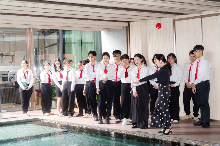 Trải nghiệm chuẩn “5 sao” tại Hilton Saigon của sinh viên Khoa Quản trị Du lịch - Nhà hàng - Khách sạn 45