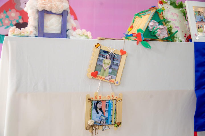 Sinh viên Khoa Thú y - Chăn nuôi thiết kế khung ảnh lưu giữ khoảnh khắc yêu thương nhân ngày Quốc tế Phụ Nữ (8/3) 63