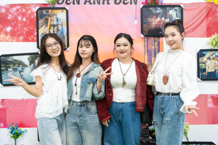 [Video] Sài Gòn đa sắc qua lăng kính Deep Zoom - Sáng tạo của sinh viên ngành Quan hệ công chúng HUTECH 266