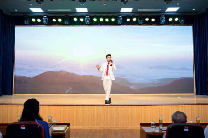 HUTECH hưởng ứng “Ngày hội của toàn dân”: Lan tỏa tình đoàn kết và niềm tin xã hội 52