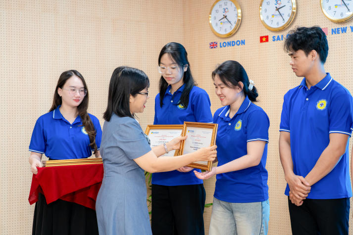 Sinh viên 5 tốt cấp Trung ương lan tỏa kinh nghiệm chinh phục danh hiệu đến sinh viên Khoa Thú y 81