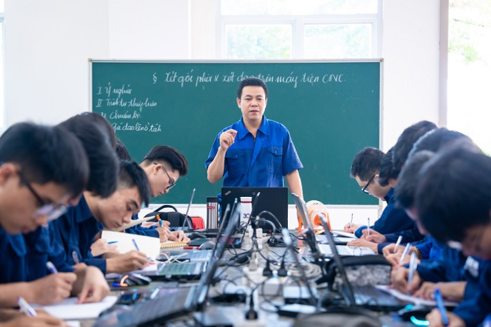 [Hướng nghiệp 2026] Kỹ thuật cơ khí: Mạch vận hành của sản xuất công nghiệp hiện đại 24