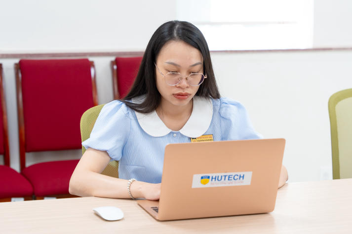 Sinh viên Tài chính - Thương mại mở rộng cơ hội việc làm tại “HUTECH Online Summer Career 2026” 19