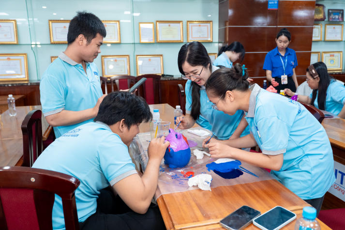 Tuổi trẻ Khoa Điều dưỡng - Kỹ thuật y học góp nhặt yêu thương, lan tỏa tinh thần sẻ chia 97
