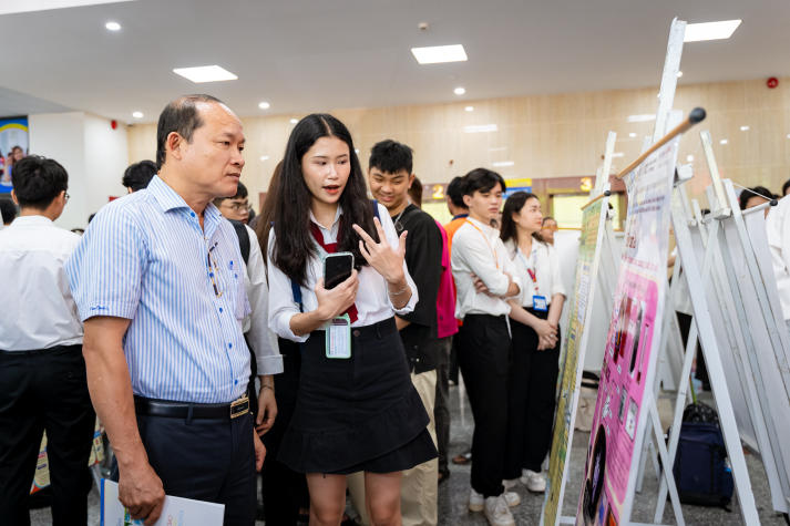 HUTECH earns 5-star rating for teaching quality from QS Rankings 136