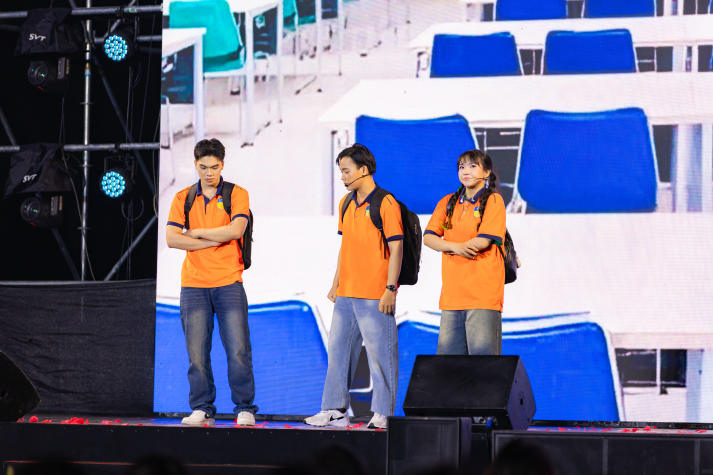 [Video] Dưới ánh đèn sân khấu, sinh viên Quản trị sự kiện HUTECH làm nên khoảnh khắc bùng nổ 31