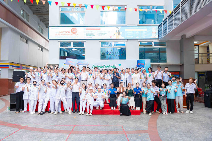 [Video] Sinh viên Khoa Điều dưỡng và Xét nghiệm rèn kỹ năng qua các hoạt động thực chiến 176