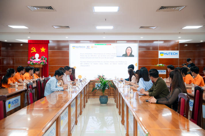 Hanwha Life Finance Mentor wraps up, highlighting growth of 40 HUTECH students 74