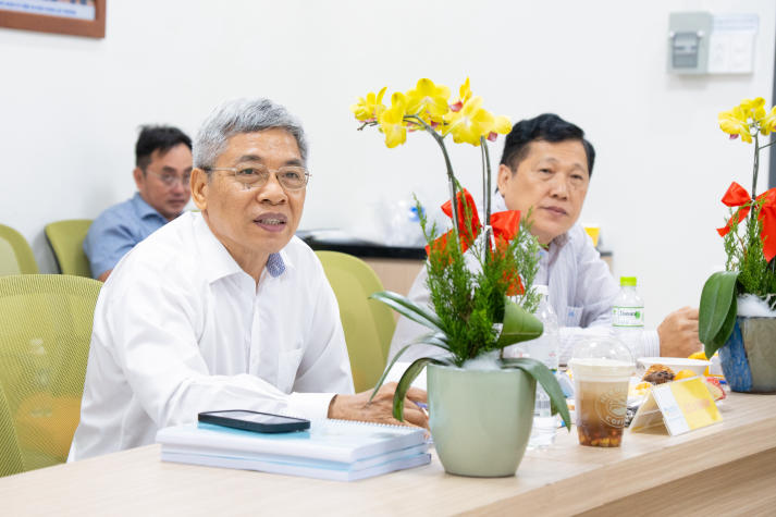 Học viên cao học Thú y đưa nghiên cứu vào thực tiễn điều trị 48