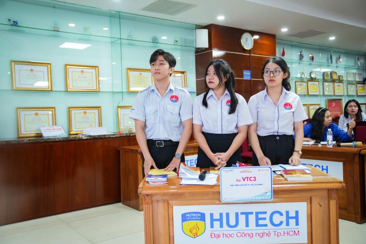 Sinh viên Khoa Luật HUTECH xuất sắc đạt ngôi vị Quán quân cuộc thi Olympic Pháp luật lần thứ 8 85