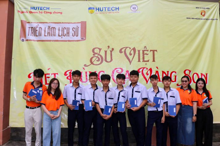 Hành trình “Sử Việt - Nét hùng ca vàng son”: Sinh viên Quan hệ công chúng lan tỏa giá trị lịch sử đến gần thế hệ trẻ 73