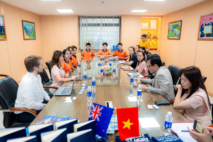 ĐẠI HỌC AUCKLAND (TOP 65 THẾ GIỚI) GẶP GỠ SINH VIÊN I-HUTECH NGÀNH KHOA HỌC MÁY TÍNH CHƯƠNG TRÌNH LIÊN KẾT QUỐC TẾ 56