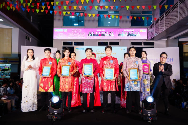 [Video] Tỏa sáng trong phần thi Miss Fashion, thí sinh Miss HUTECH 2025 “gây bão” trên sàn runway 128