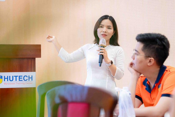 HUTECH trang bị cho sinh viên khả năng tiếp cận và xử lý thông tin hiệu quả 85