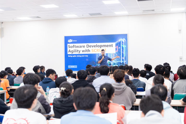 IT-ers HUTECH tiếp cận phương pháp quản lý dự án thời đại số cùng chuyên gia FPT Software 44
