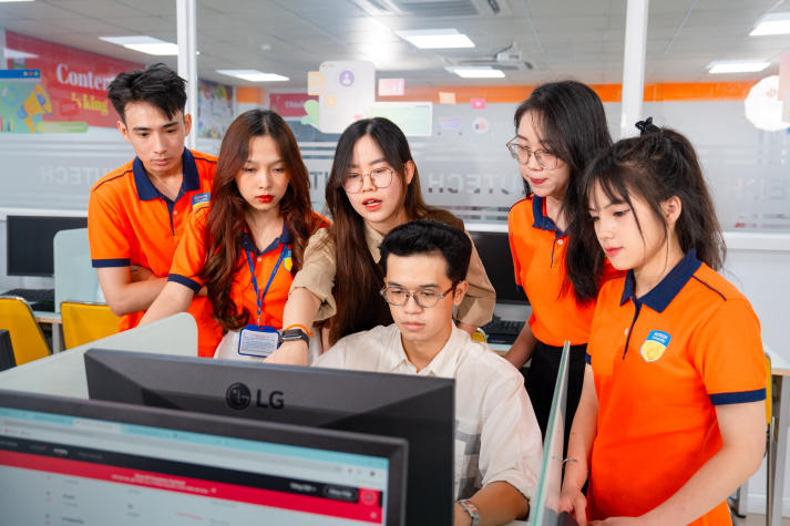 [Hướng nghiệp 2026] Digital Marketing: Chỉ cần “lướt newsfeed” mỗi ngày là làm được? 25