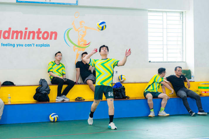 [Hội thao CB-GV-NV HUTECH 2025]: Bóng chuyền nam xác định 4 cái tên tiến vào Bán kết 109