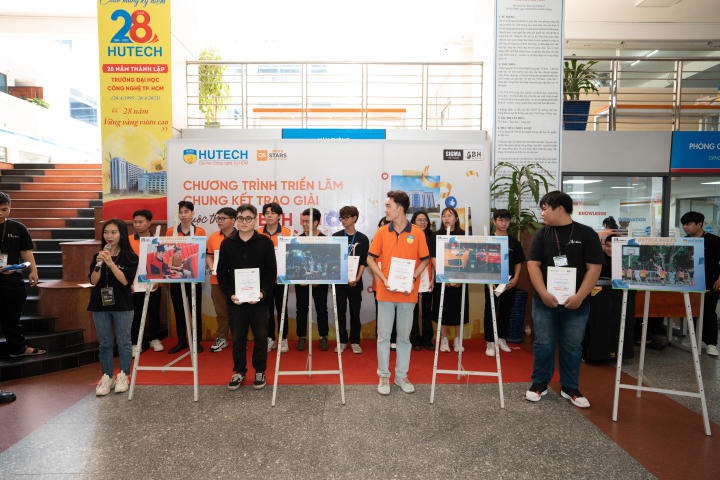 Bạn Tạ Thị Minh Hoà - Khoa Trung Quốc học giành Giải Nhất “HUTECH Photo Awards 2023” 237