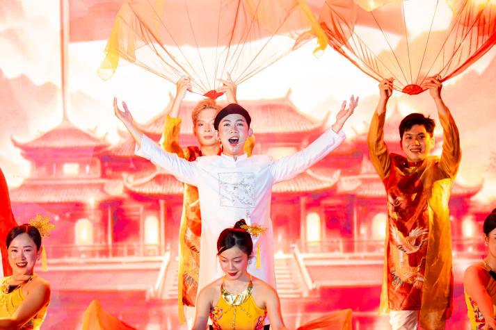 [Ảnh] Những khoảnh khắc vỡ òa cảm xúc tại Chung kết HUTECH’s Got Talent 2026 67