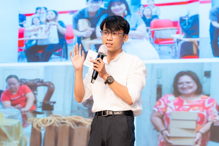 Chung kết HUTECH Startup Wings 2025: Trà sữa thảo mộc dạng viên nén TEA PIE lên ngôi Quán quân 86