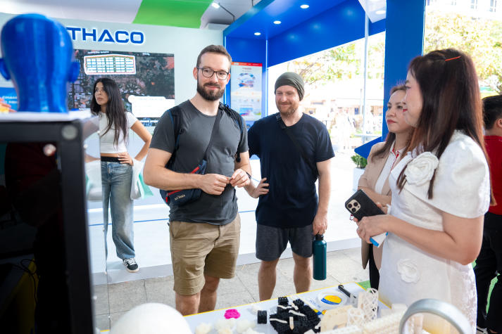 [Video] 10 dấu ấn HUTECH 2025: Khẳng định tầm vóc - Vững bước tương lai 239