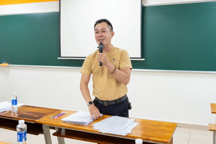 "Cha mẹ đồng hành cùng con" - HUTECH cùng Quỹ S-Seeds lan tỏa giá trị đồng hành từ gia đình 54
