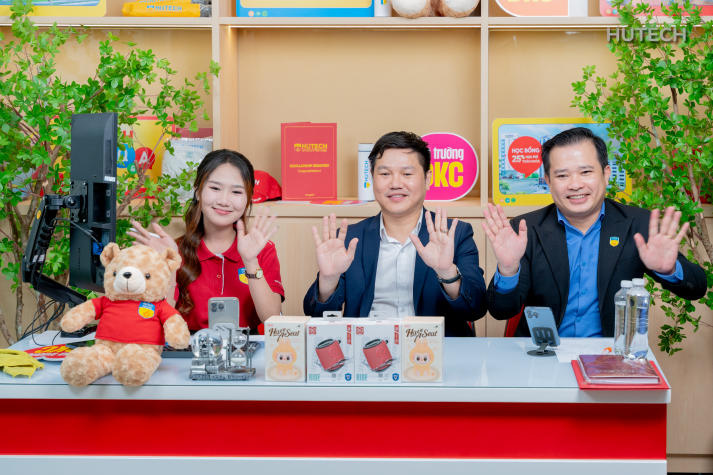 [HUTECH TIKTOK LIVE 2025] Sẵn sàng chào đón tân sinh viên khóa 2025 46