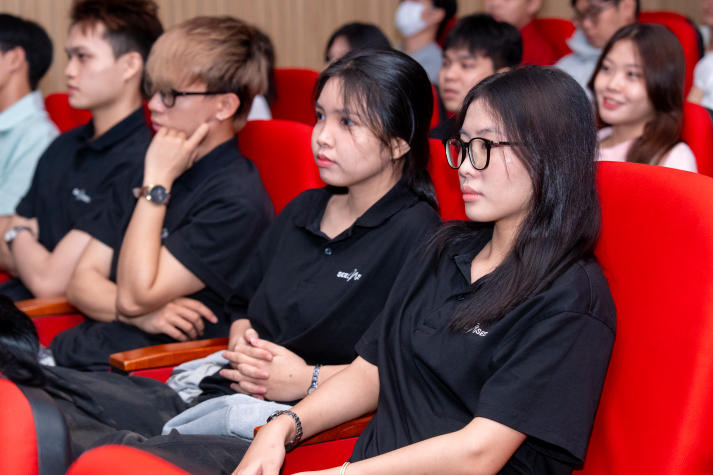 [Video] Sinh viên Truyền thông đa phương tiện “chuyển cảnh” ý tưởng thành sản phẩm truyền thông 51