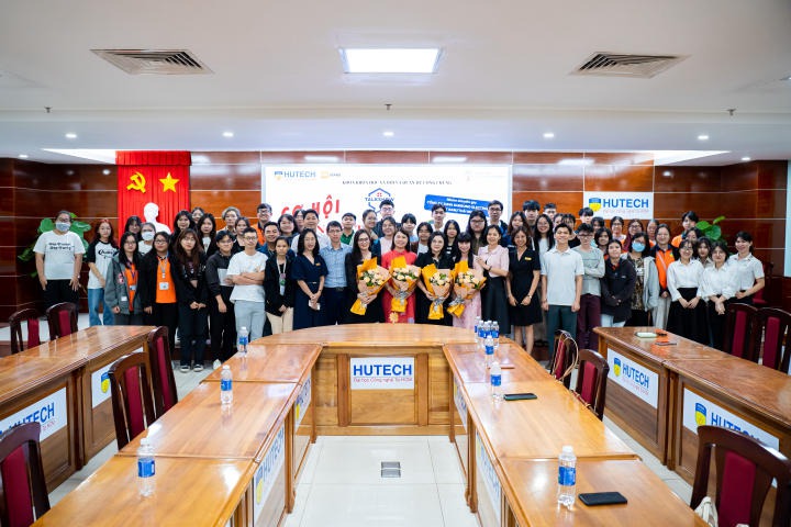 Sinh viên HUTECH nắm bắt cơ hội nghề nghiệp Tâm lý trong môi trường doanh nghiệp cùng chuyên gia 65
