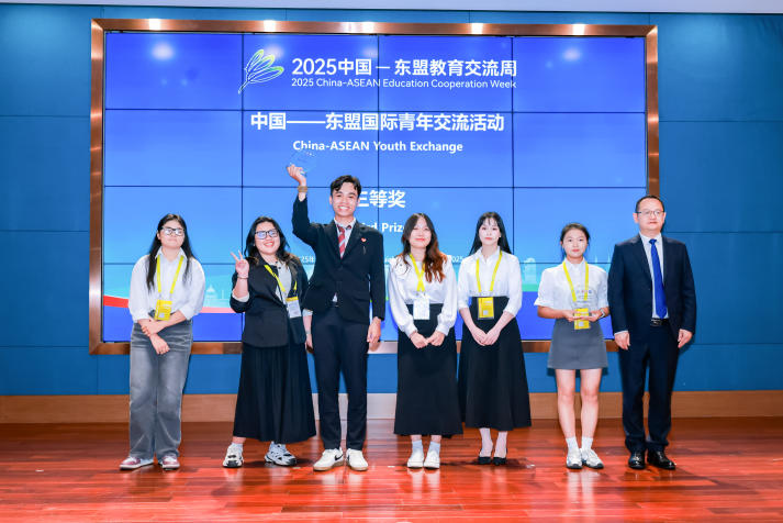 SINH VIÊN KHOA XÂY DỰNG THAM GIA GIAO LƯU QUỐC TẾ TẠI TRUNG QUỐC 85