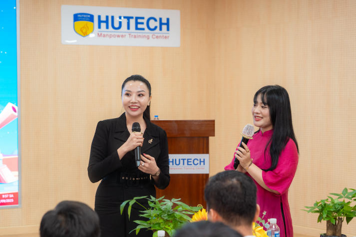 Tân binh Viện Khoa học Ứng dụng học hỏi từ đàn anh, sẵn sàng chinh phục giảng đường đại học 55