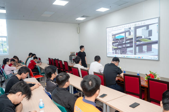 Sinh viên Viện Kỹ thuật thử thách tư duy thiết kế tại cuộc thi “Innovation Machine Design 2026” 32