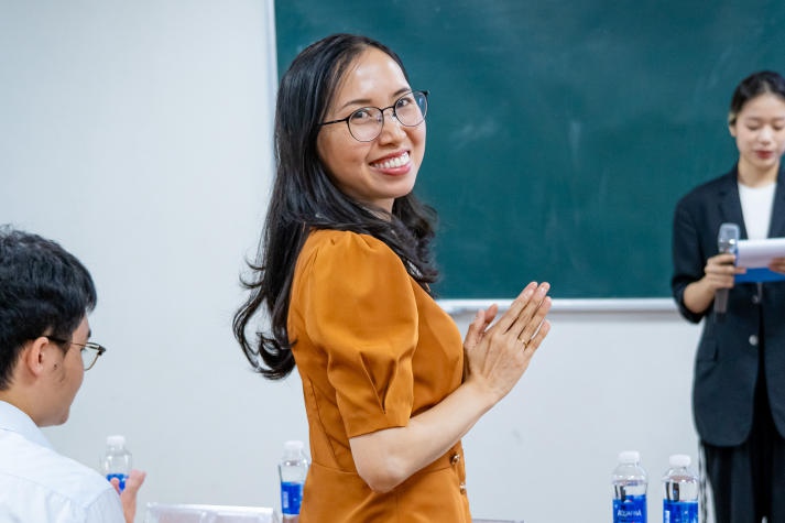 Nâng cao kiến thức về lý luận, phương pháp dạy và học tiếng Trung cho giảng viên và sinh viên Khoa Trung Quốc học HUTECH 40