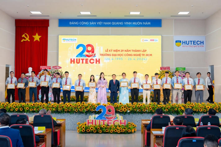 [Video] HUTECH proudly celebrated the 29th establishment anniversary: Steady growth - Prosperous integration 222