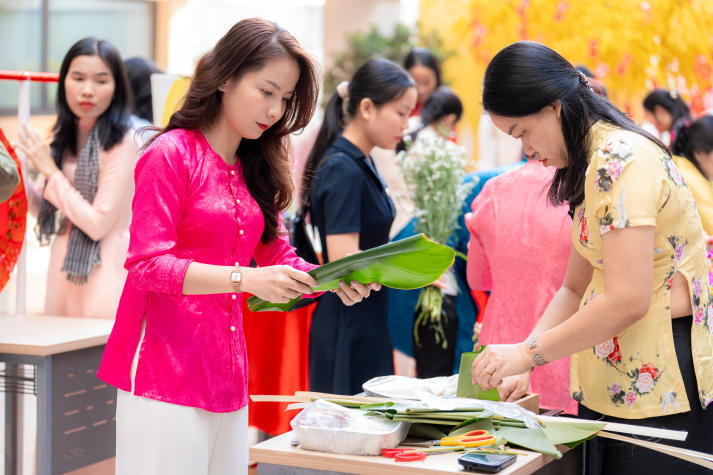 [Video] Sắc xuân HUTECH 2026: Gìn giữ sắc xuân truyền thống, lan tỏa tinh thần gắn kết 45